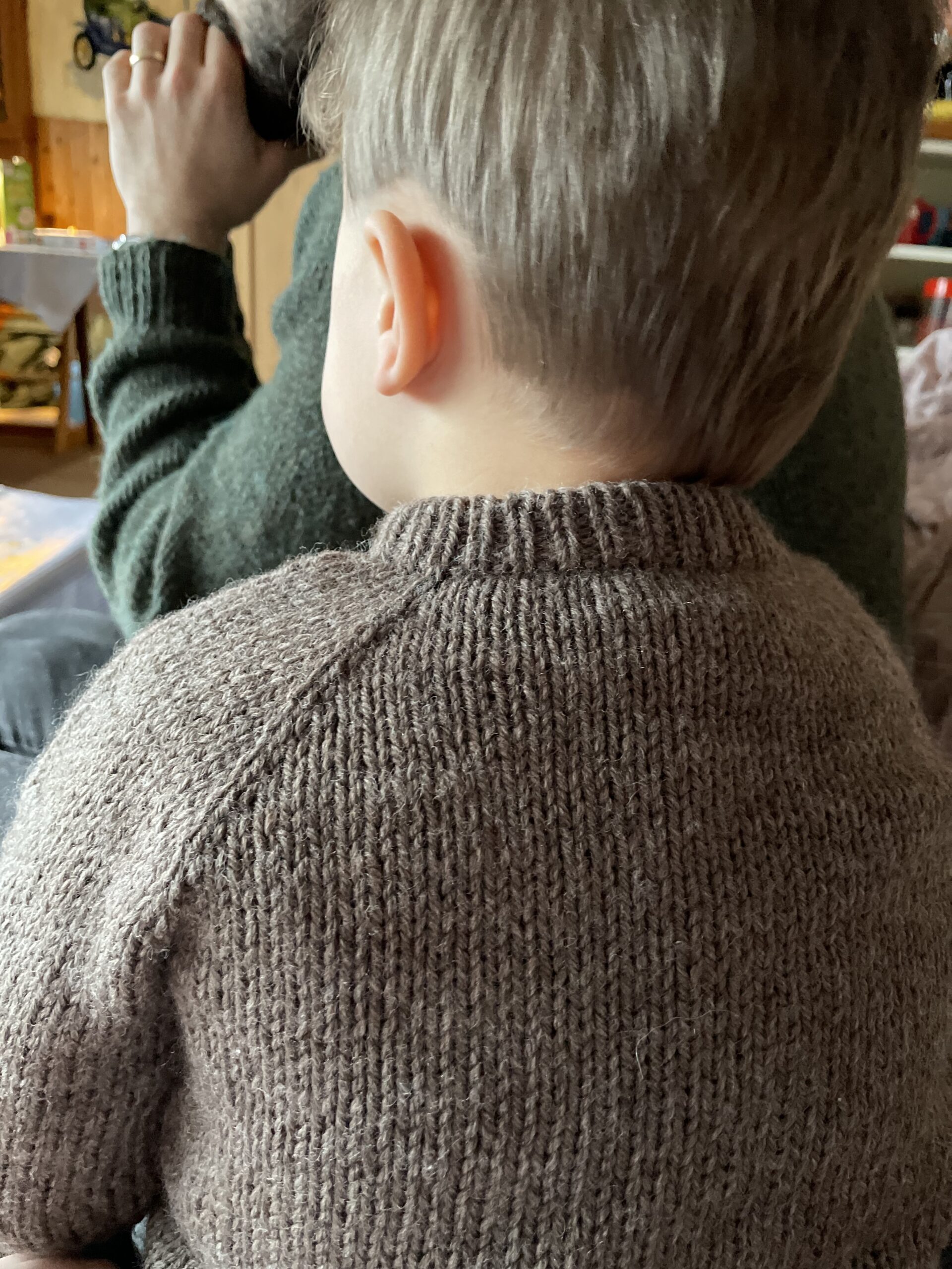 A Basic Cardigan | Needles 5 mm - Image 2